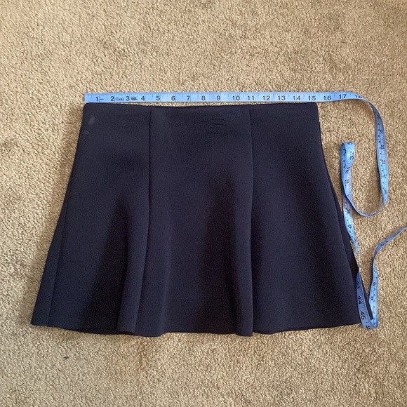 Forever 21 Los Angeles Ca. navy blue plain trumpet above the knee skirt, Large - Picture 7 of 13